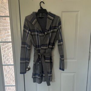 Tahari Plaid Hooded Women's Sweater - Gray and Blue xl
